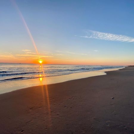 Sandy Shores - 2Br Beach Getaway And Surf Spot 皮尔斯堡 外观 照片